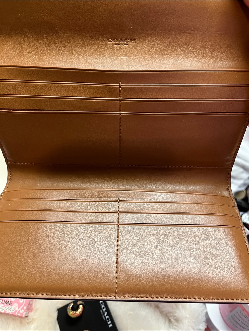 EUC Coach Two-Tone Brown PVC Tri fold Wallet with NWT Coach Earrings & RPK set - Picture 15 of 16